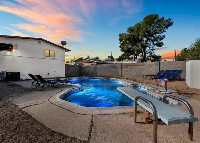 Modern 4br3ba With Pool And Fire Pit * Phoenix